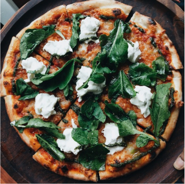 Seafood Spicy Tomato sauce with Smoked Cheese Pizza